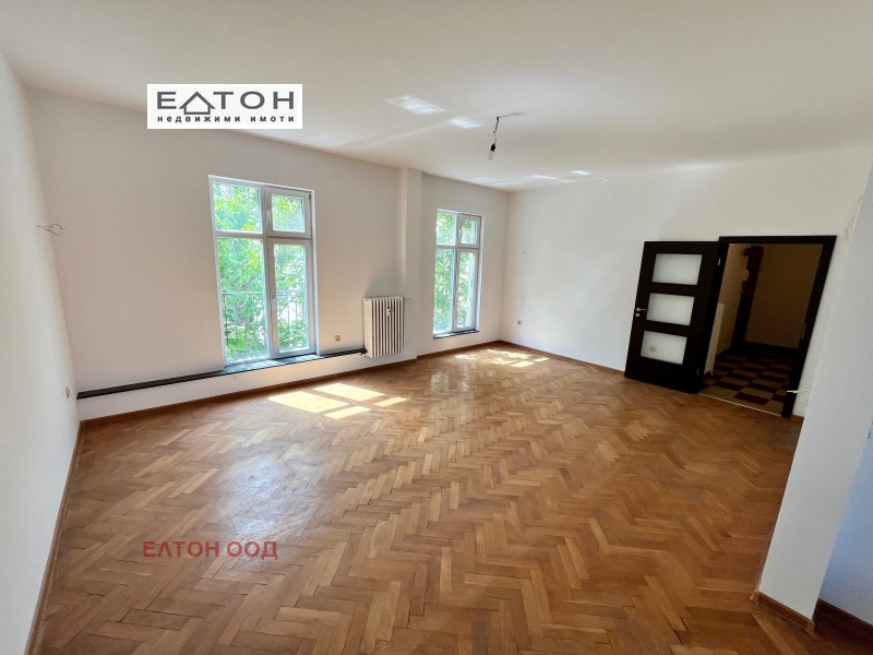 Te koop  2 slaapkamers Sofia , Tsentar , 140 m² | 83699567 - afbeelding [2]