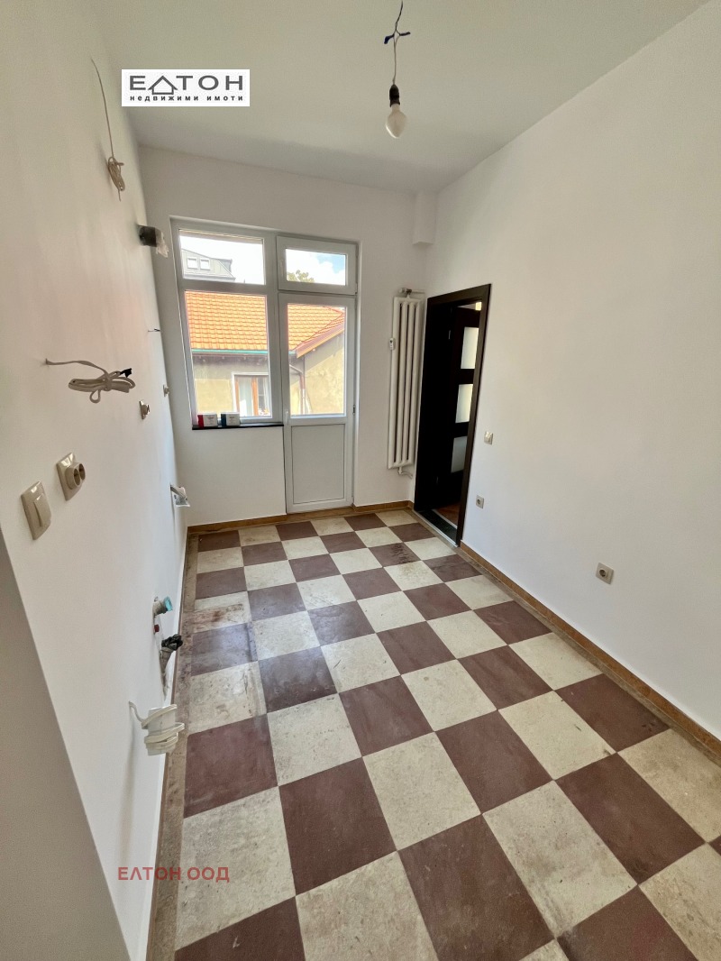 Te koop  2 slaapkamers Sofia , Tsentar , 140 m² | 83699567 - afbeelding [8]