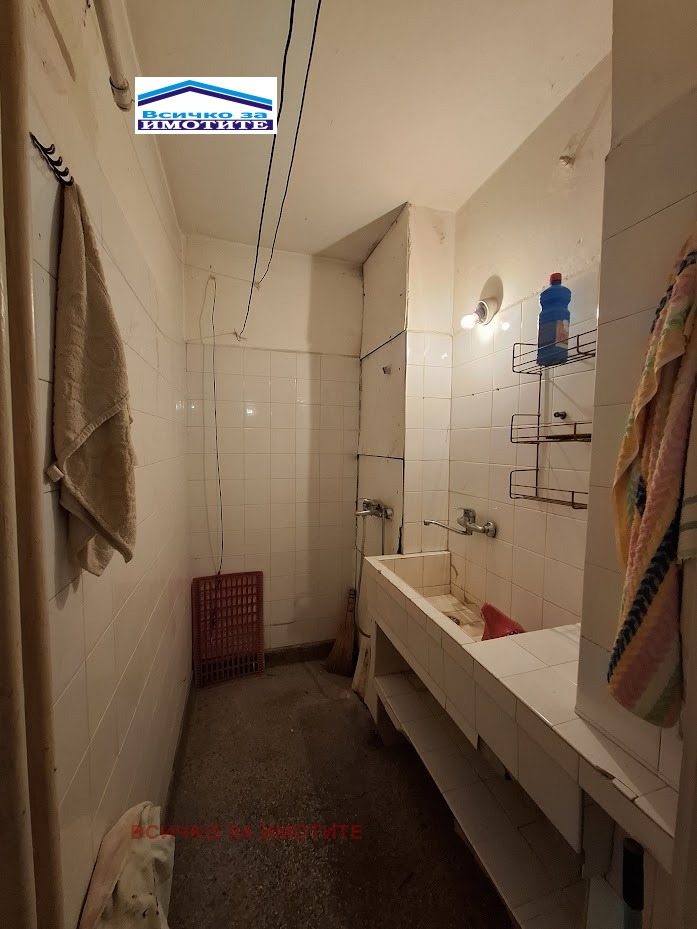 Продава 3-СТАЕН, гр. Русе, Възраждане, снимка 7 - Апартаменти - 54641046
