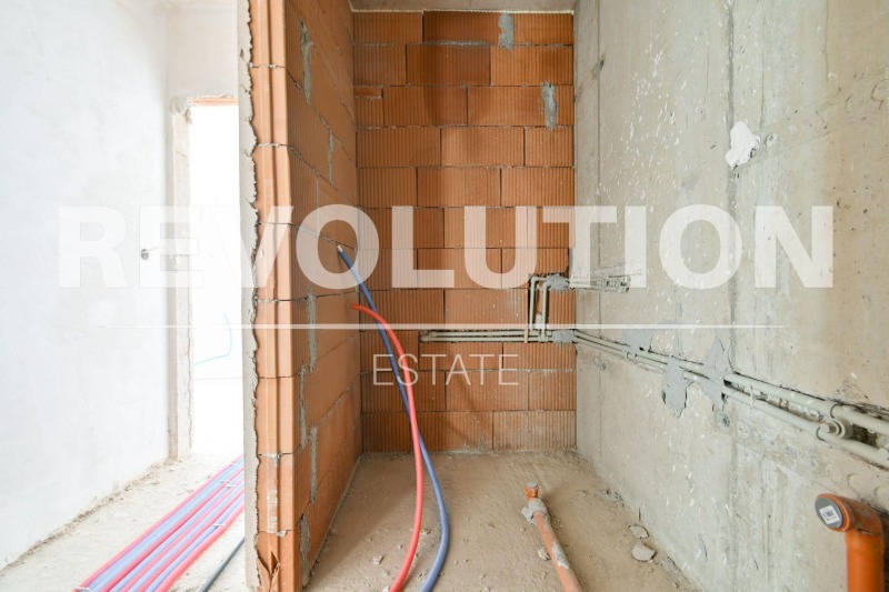 Продава МНОГОСТАЕН, гр. София, Красна поляна 2, снимка 13 - Апартаменти - 53018901