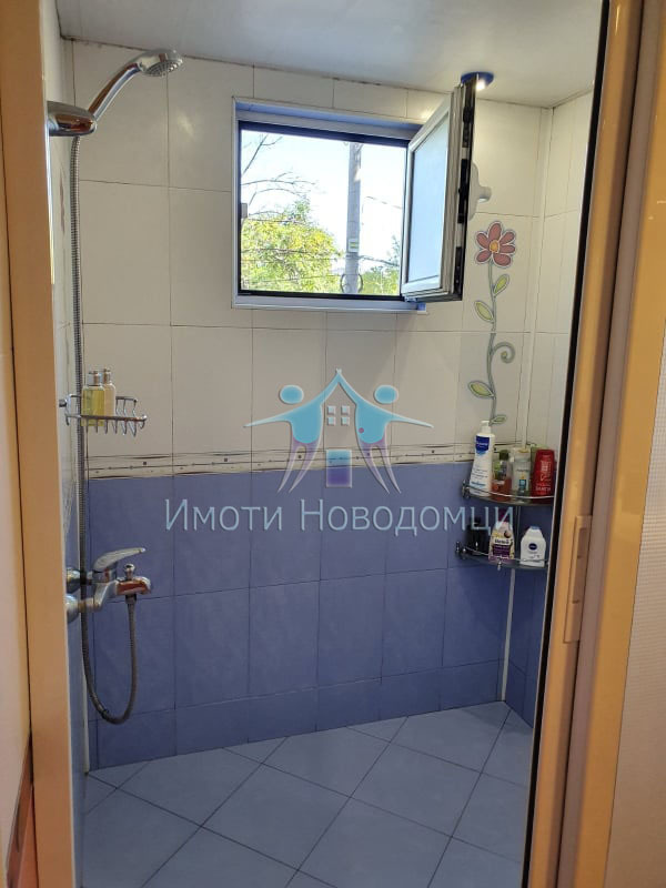 Продава ЕТАЖ ОТ КЪЩА, гр. Шумен, Болницата, снимка 8 - Етаж от къща - 47975625