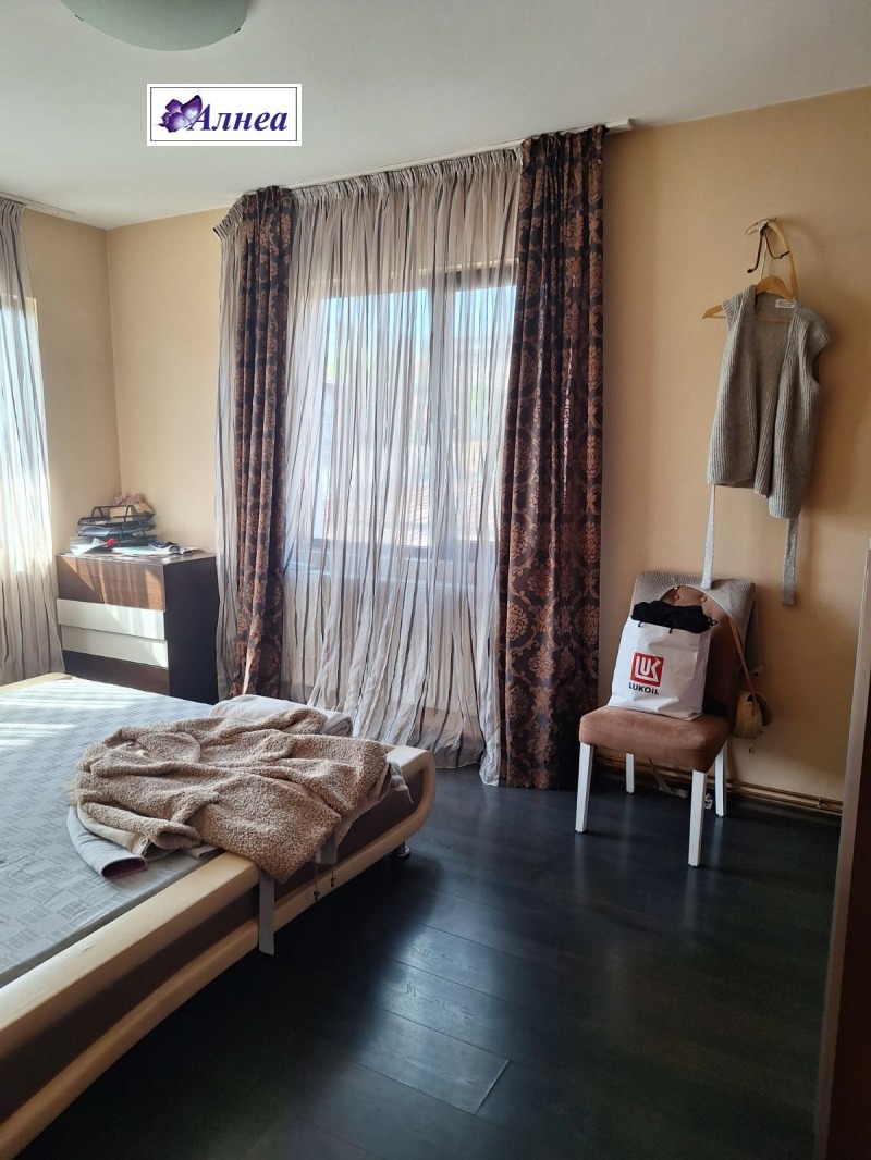 Zu verkaufen  Haus region Plowdiw , Belashtiza , 315 qm | 47993313 - Bild [3]