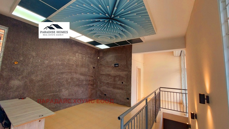 En venta  Comercio Sofia , Mladost 2 , 86 metros cuadrados | 55147323