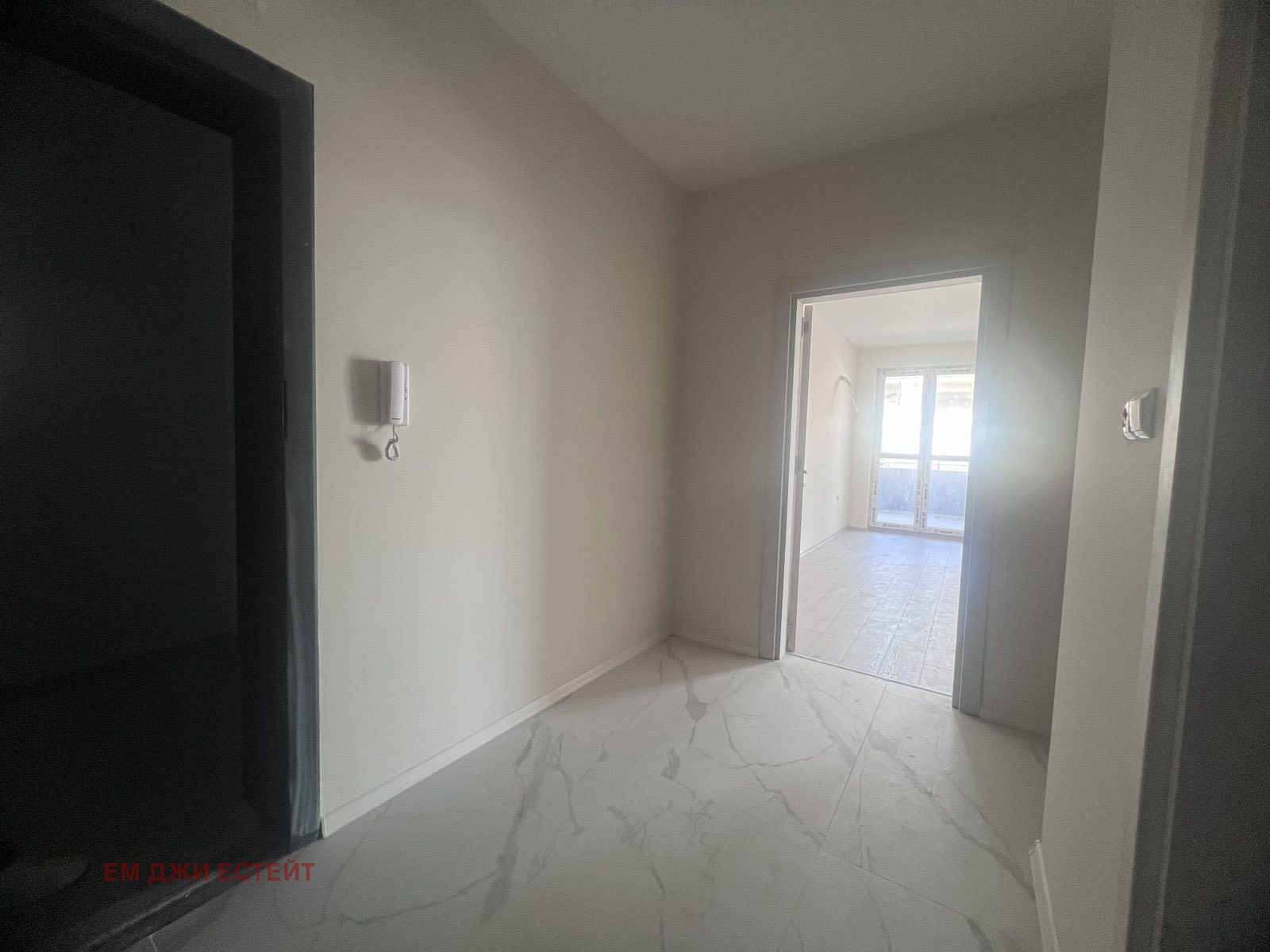 Продава 1-СТАЕН, гр. Поморие, област Бургас, снимка 2 - Апартаменти - 53672210
