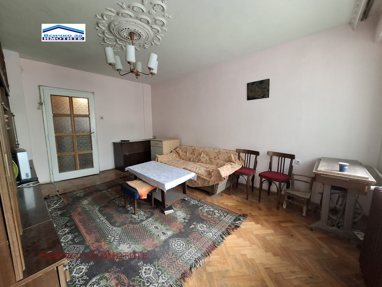 Продава 3-СТАЕН, гр. Русе, Възраждане