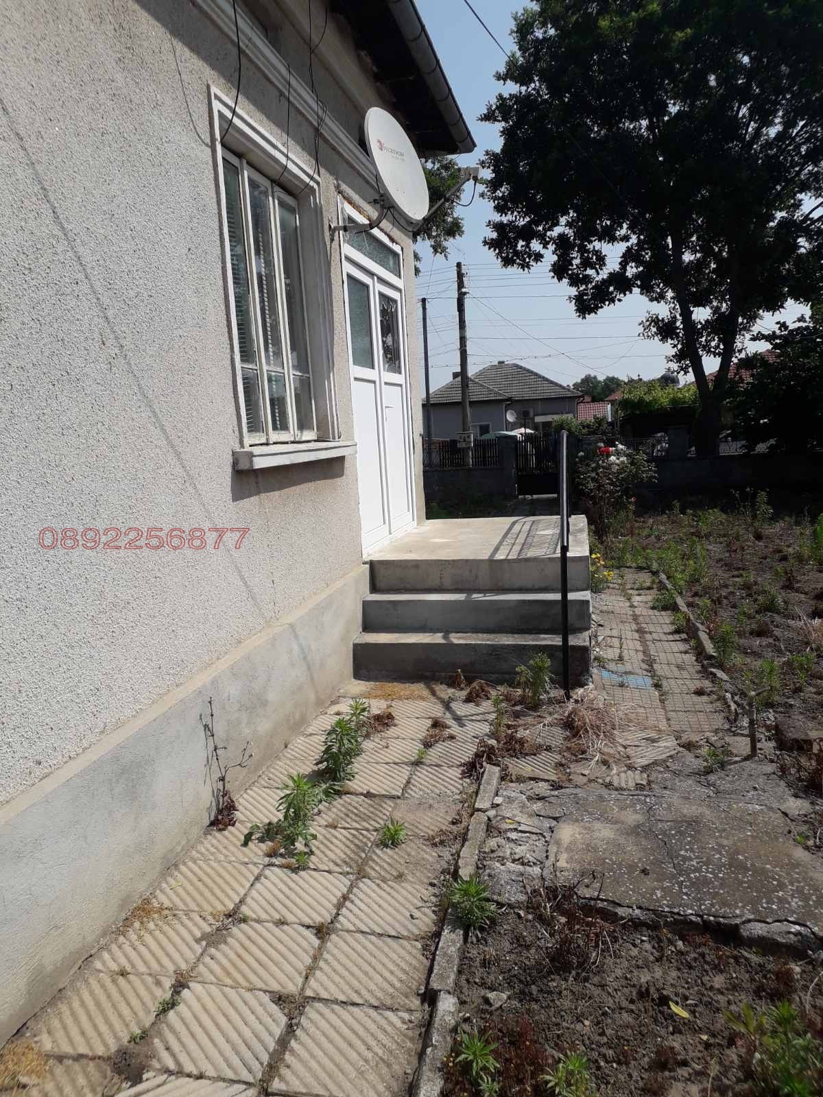 Продава КЪЩА, гр. Генерал Тошево, област Добрич, снимка 2 - Къщи - 54126504