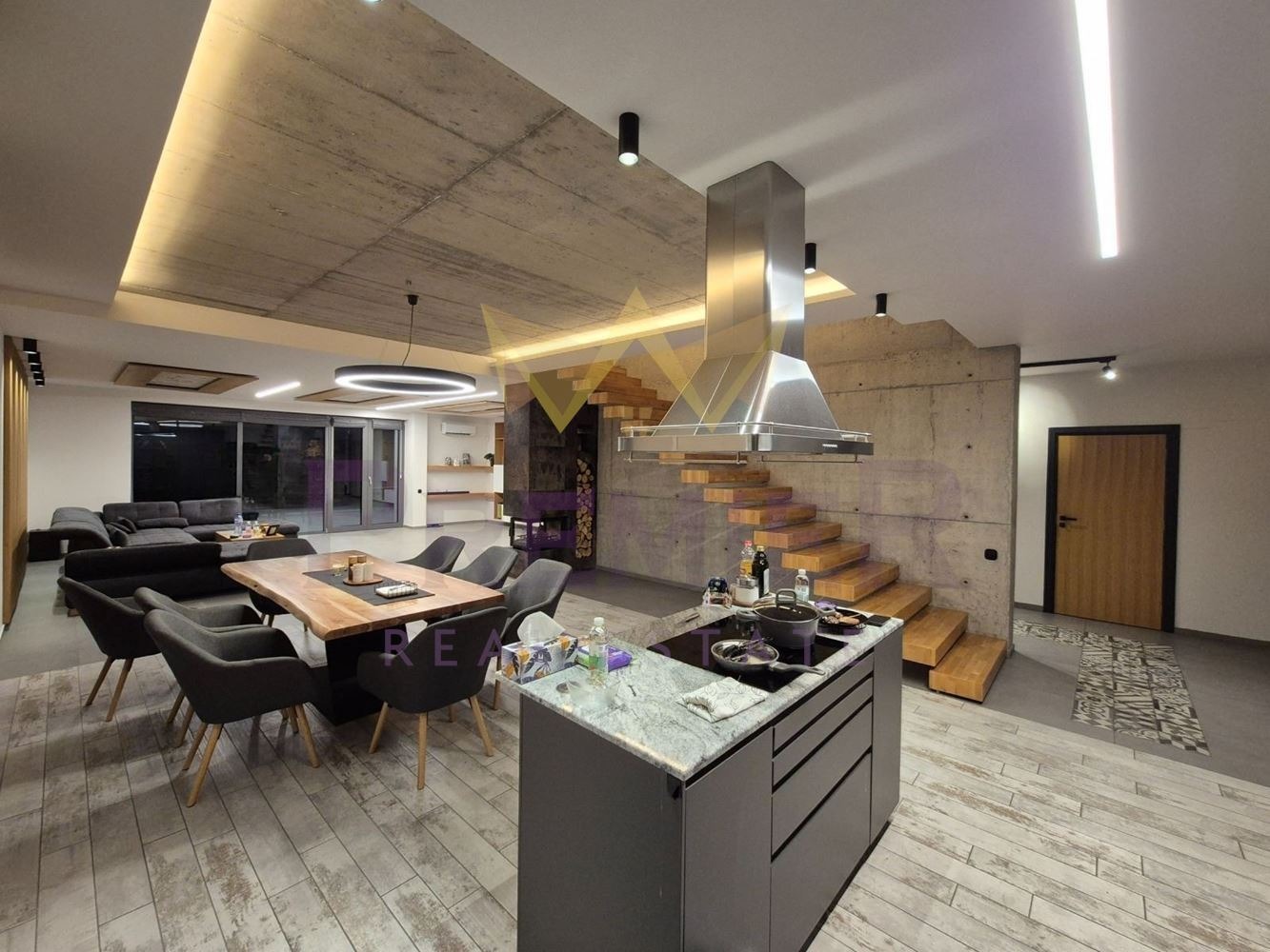 Продава КЪЩА, с. Марково, област Пловдив, снимка 4 - Къщи - 56008261