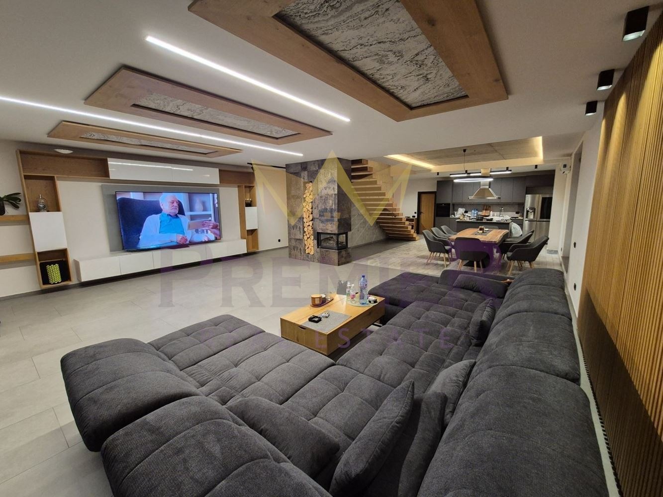 Продава КЪЩА, с. Марково, област Пловдив, снимка 2 - Къщи - 56008261
