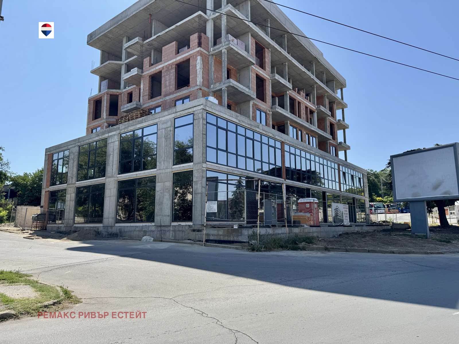 Продава ГАРАЖ, ПАРКОМЯСТО, гр. Русе, Централен южен район, снимка 3 - Гаражи и паркоместа - 54530682