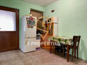 1 quarto Cveten kvartal, Varna 4