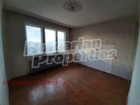 3+ chambres Bouzloudja, Veliko Tarnovo 7