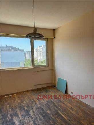 Продава  1-стаен, град София, Люлин 1 • 68 000 € • ID 47429686 — holmes.bg - [1] 