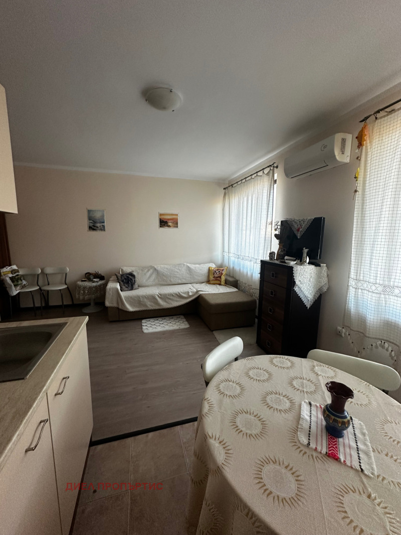Продава  1-стаен област Бургас , с. Кошарица , 33 кв.м | 87088429 - изображение [4]
