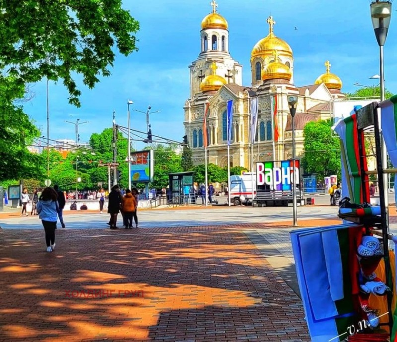 Продава 3-СТАЕН, гр. Варна, Централна поща