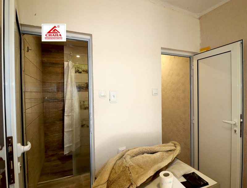 Продава ЕТАЖ ОТ КЪЩА, гр. Русе, Център, снимка 6 - Етаж от къща - 52534664