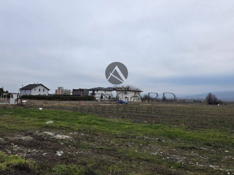 Продава ПАРЦЕЛ в град Пловдив, Беломорски - 680 кв.м / 110 599 € » 216 312.84 лв., АВАНГАРД РИЪЛ ЕСТЕЙТ
