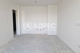 Продава  3-стаен, град София