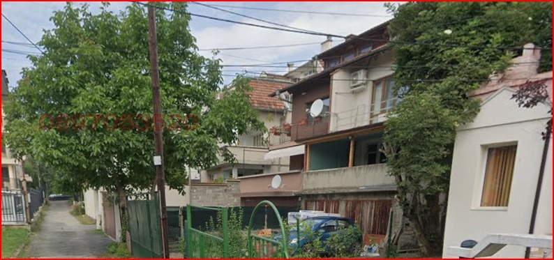 Продава КЪЩА, гр. София, гр. Банкя, снимка 2 - Къщи - 52782734