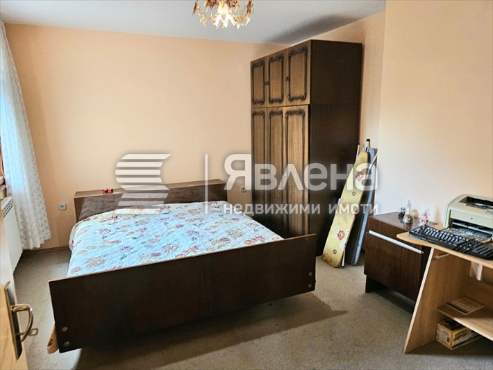 Продава КЪЩА, гр. София, Бенковски, снимка 12 - Къщи - 55893773