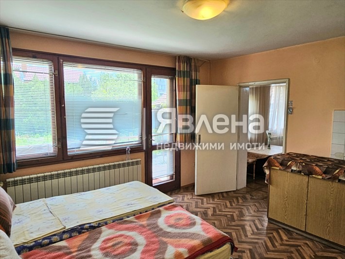 Продава КЪЩА, гр. София, Бенковски, снимка 7 - Къщи - 55893773