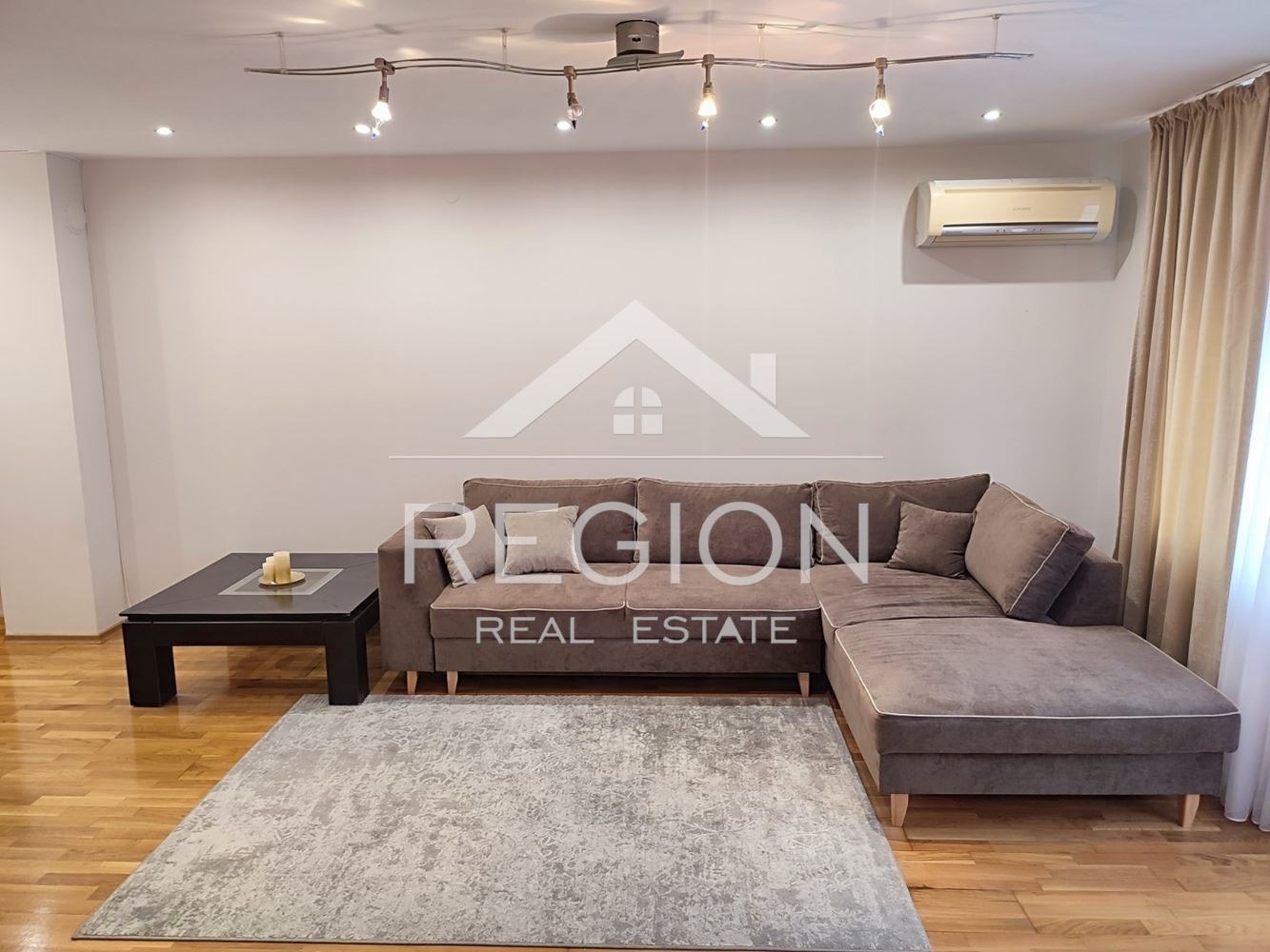 Продава 3-СТАЕН, гр. Варна, Завод Дружба, снимка 3 - Апартаменти - 54217496