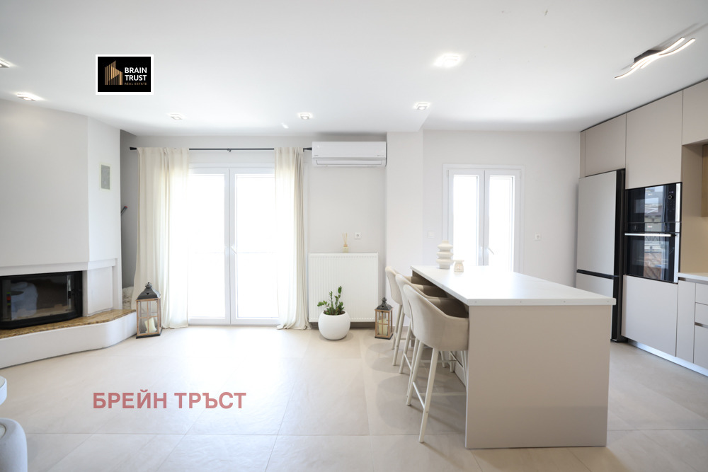 Продава 4-СТАЕН, Извън страната, област Извън страната, снимка 2 - Апартаменти - 55085684