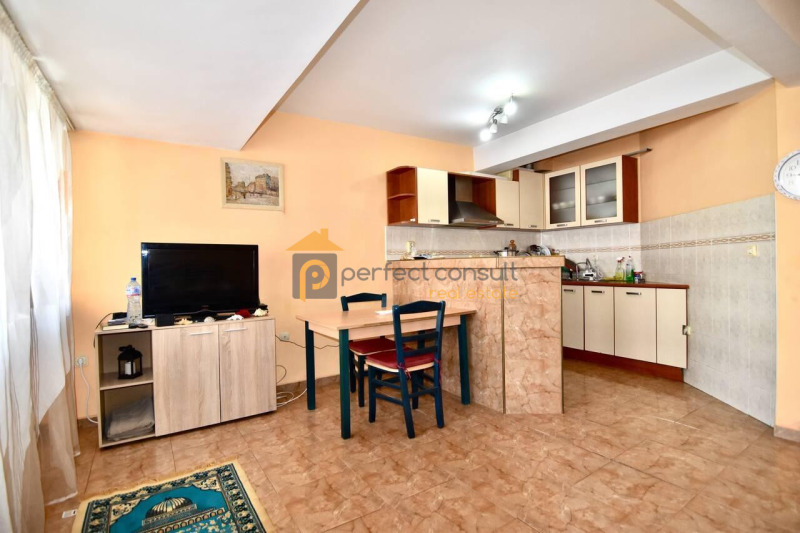 De vânzare  1 dormitor Plovdiv , Sâdiisci , 71 mp | 38371104 - imagine [3]