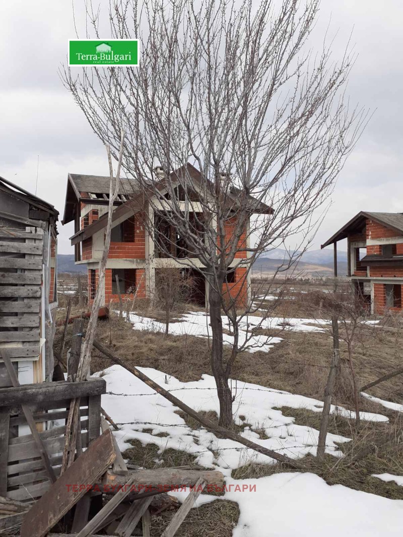 Продава КЪЩА, гр. Долна баня, област София област