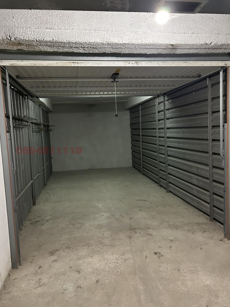 Продава ГАРАЖ, ПАРКОМЯСТО, гр. София, Иван Вазов, снимка 3 - Гаражи и паркоместа - 53234207