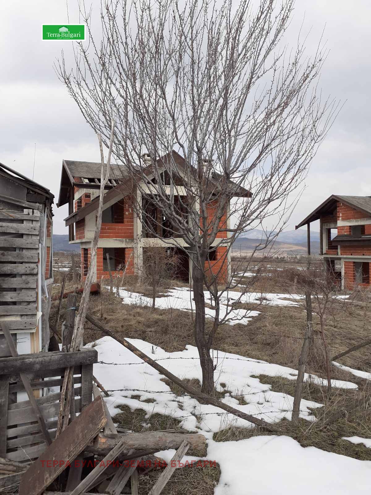 Продава КЪЩА, гр. Долна баня, област София област