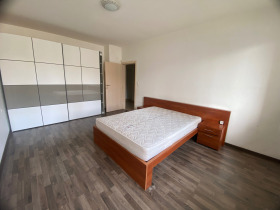 1 chambre Nadejda 2, Sofia 9