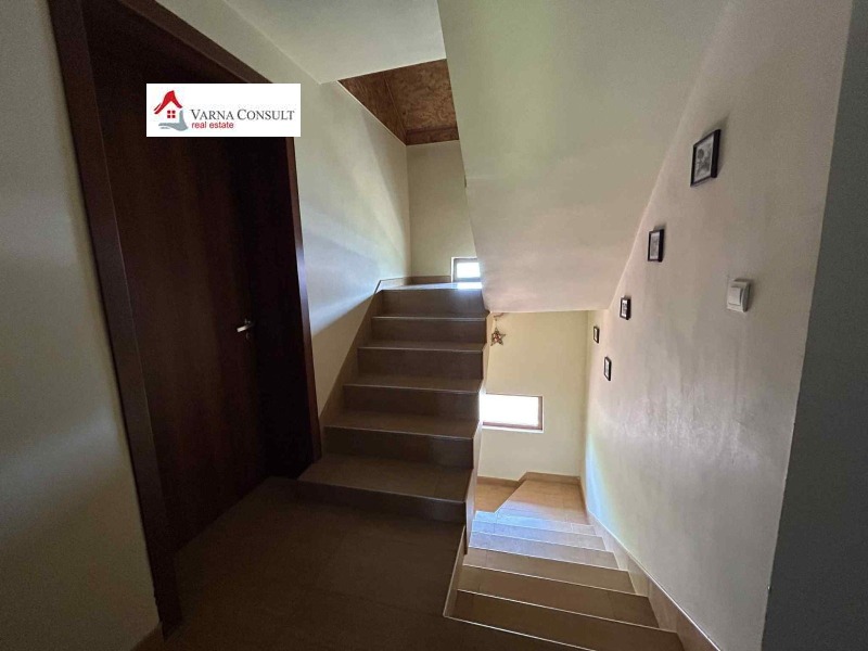 Продава КЪЩА, с. Здравец, област Варна, снимка 8 - Къщи - 53321677