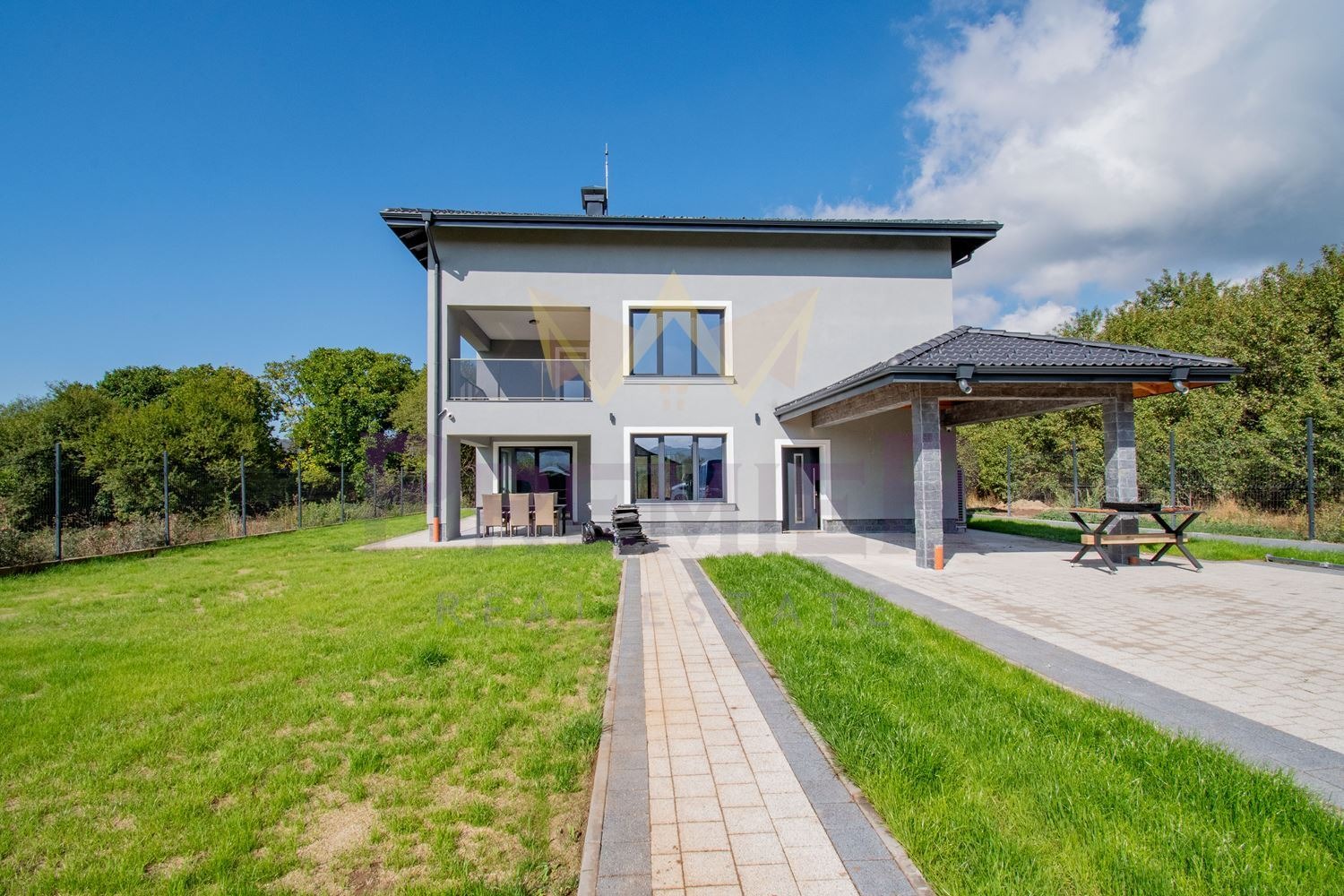 Продава КЪЩА, с. Осоица, област София област, снимка 2 - Къщи - 54589389
