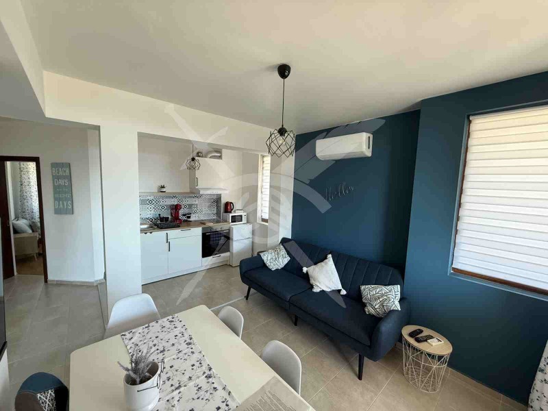 Продава КЪЩА в област Бургас, гр. Свети Влас - 320 кв.м / 438 000 € » 856 653.54 лв., ЕКС НВД БУРГАС ООД