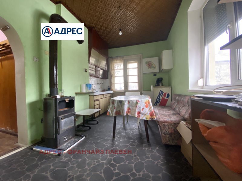Продава  2-стаен град Плевен , Широк център , 65 кв.м | 81086522 - изображение [3]