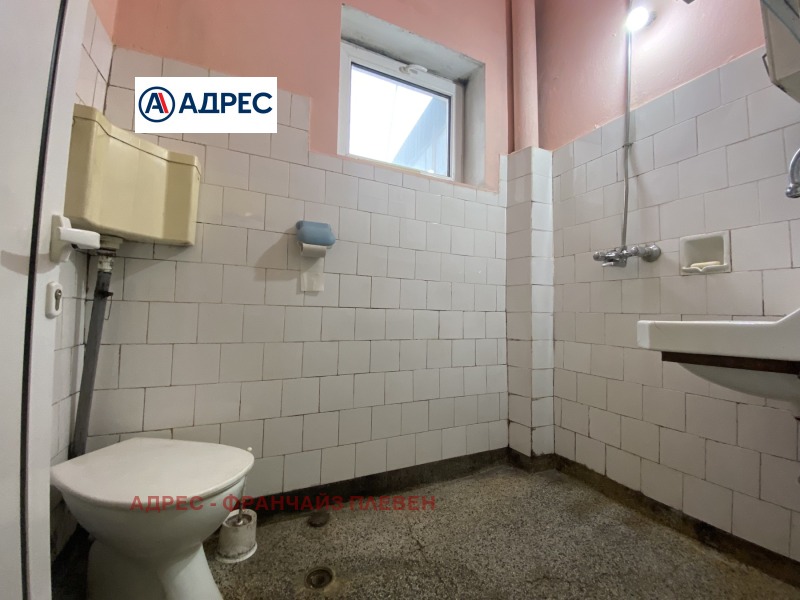 Продава  2-стаен град Плевен , Широк център , 65 кв.м | 81086522 - изображение [8]
