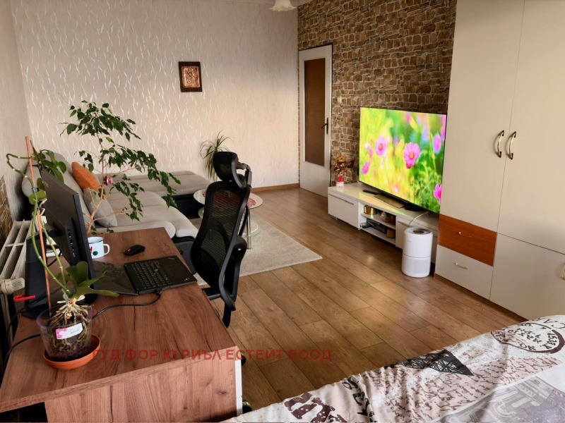 Продава 3-СТАЕН, гр. София, Младост 1А