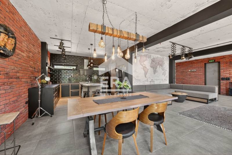 Продава  Къща град Варна , м-т Кочмар , 272 кв.м | 84856985