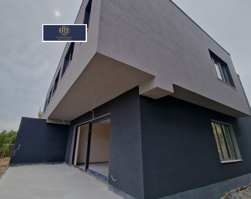 Продава КЪЩА, гр. Варна, м-т Прибой, снимка 8 - Къщи - 53259269