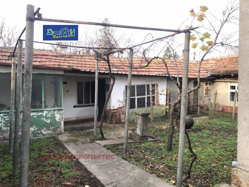 Продава КЪЩА, с. Драгомирово, област Велико Търново, снимка 2 - Къщи - 53523334