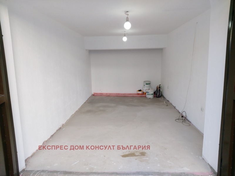 Продава ГАРАЖ, ПАРКОМЯСТО, гр. София, Център, снимка 2 - Гаражи и паркоместа - 47448048