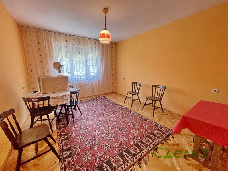 Продава 2-СТАЕН в град Габрово, Борово - 61 кв.м / При запитване, СДЕЛКА