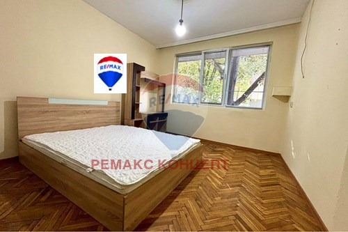 Продава 3-СТАЕН, гр. Шумен, Център, снимка 1 - Aпартаменти - 47459465