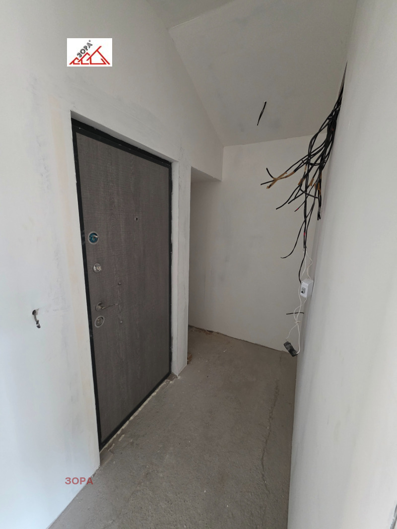Продава  Етаж от къща град Враца , Център , 102 кв.м | 77209223 - изображение [2]