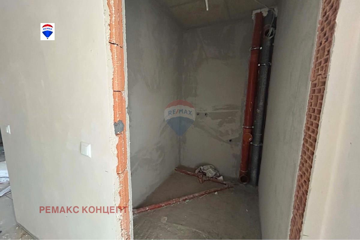 Продава 3-СТАЕН, гр. Шумен, Математическа гимназия, снимка 11 - Апартаменти - 54532580
