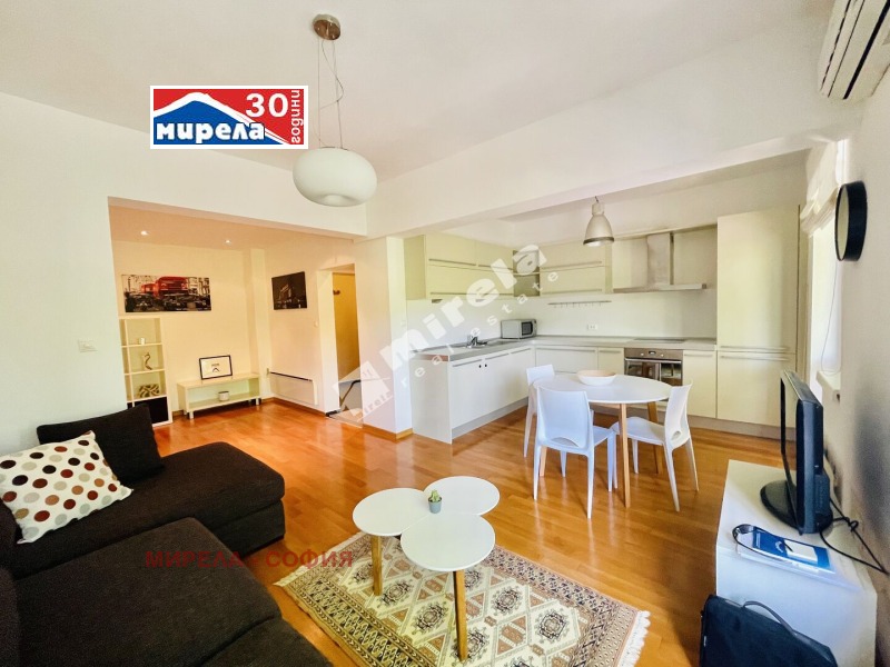 Продава 2-СТАЕН, гр. София, Център