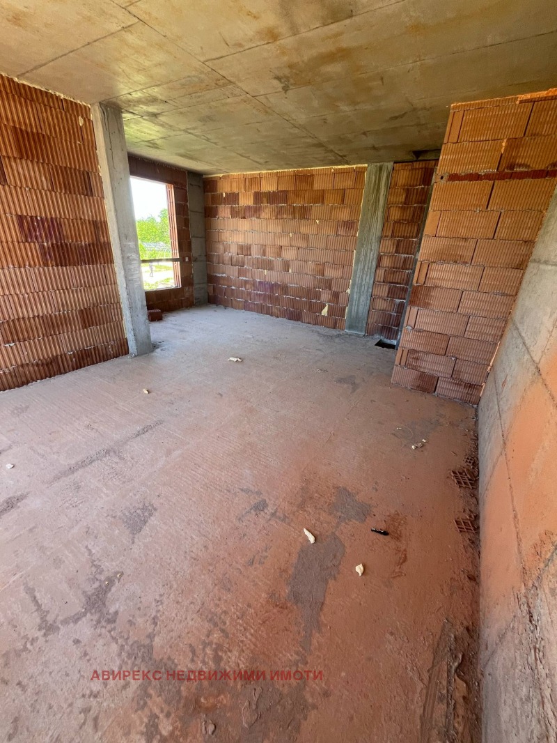 Продава  3-стаен, град Пловдив, Беломорски •  137 500 EUR • ID 73475001 — holmes.bg - [1] 
