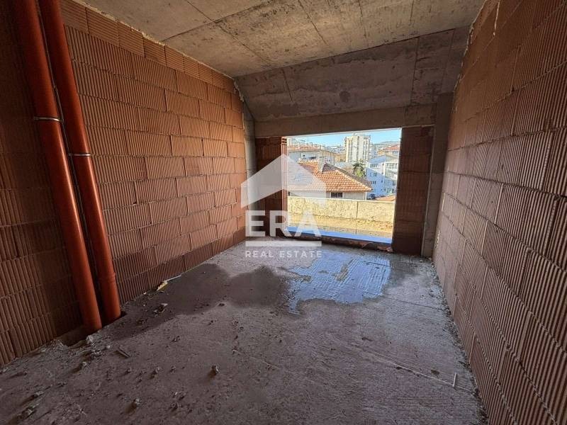 Продава 3-СТАЕН, гр. Шумен, Център, снимка 2 - Апартаменти - 50961286