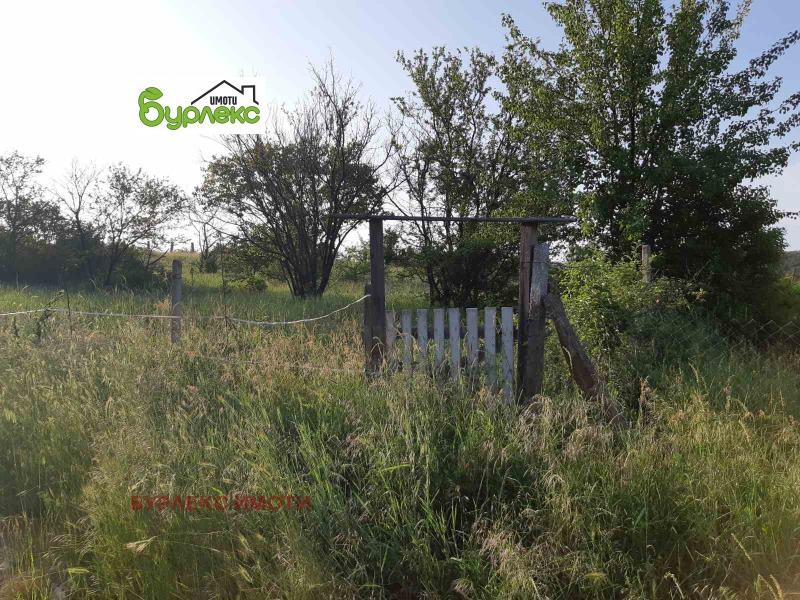 Продава  Парцел област Варна , с. Сладка вода , 2300 кв.м | 34484283 - изображение [6]