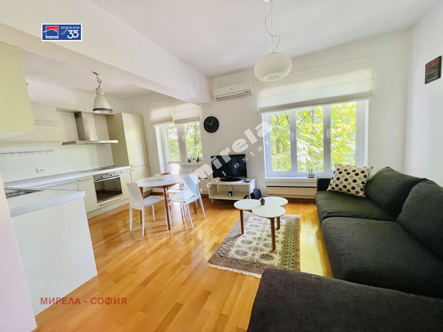 Продава 2-СТАЕН, гр. София, Център